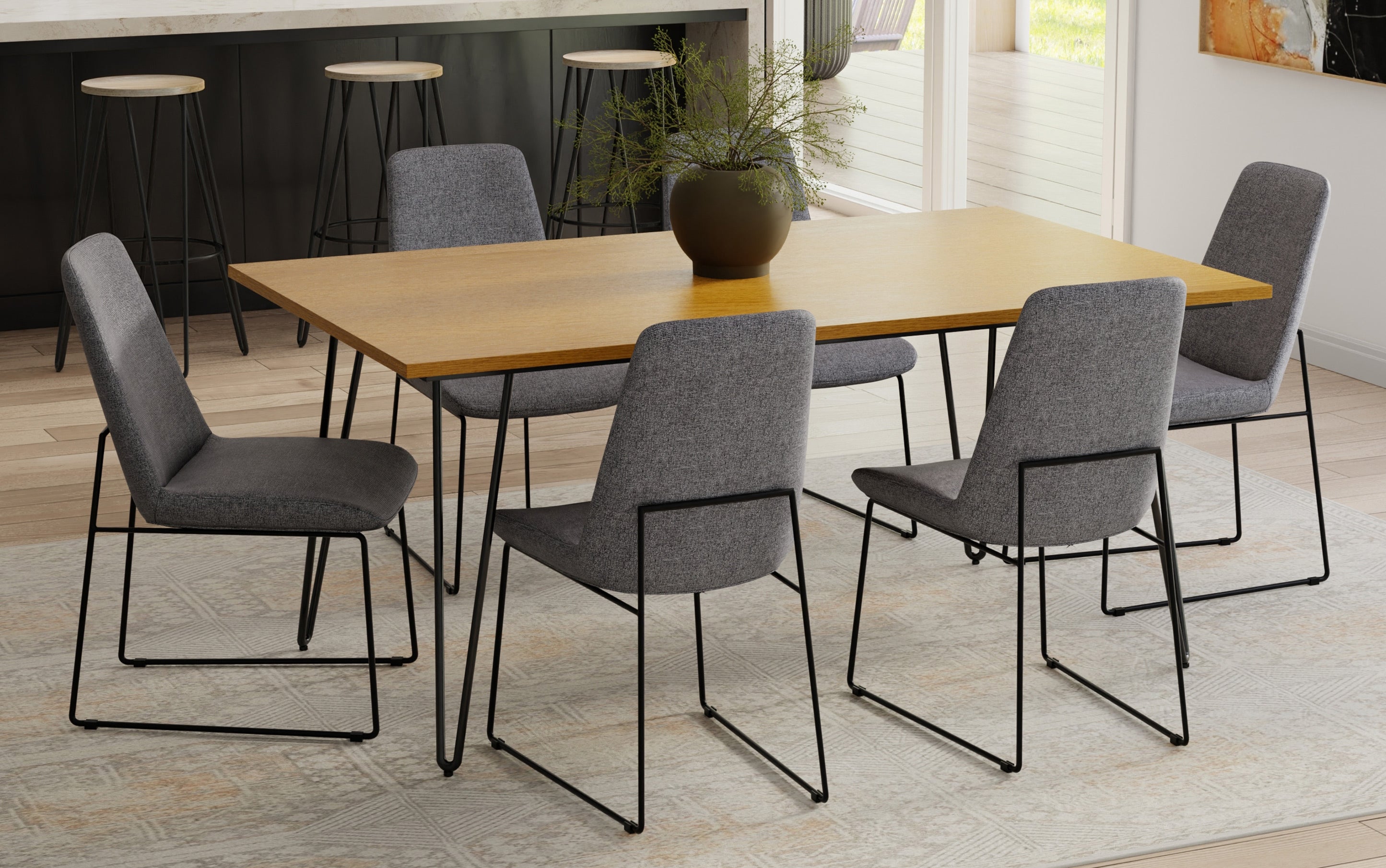 Corina / Hunter 7 Pc Dining Set